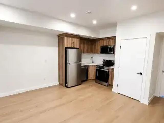 Townhouse 2 Bedroom For Rent Calgary AB 1500 ES105281662