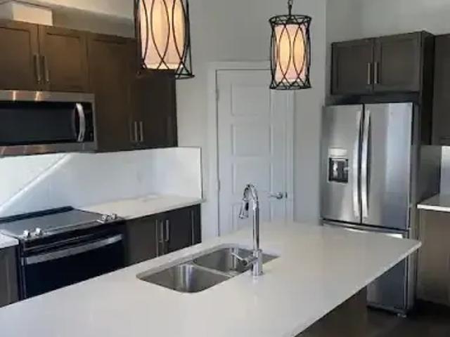 Townhouse 2 Bedroom For Rent Calgary AB 1700 ES104470027