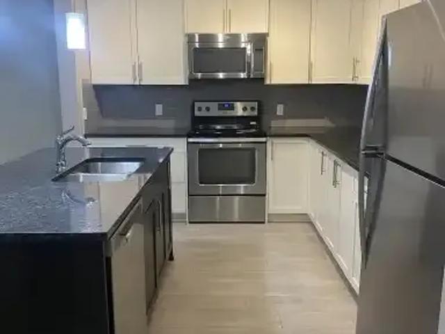 Townhouse 2 Bedroom For Rent Calgary AB 1850 ES105623714