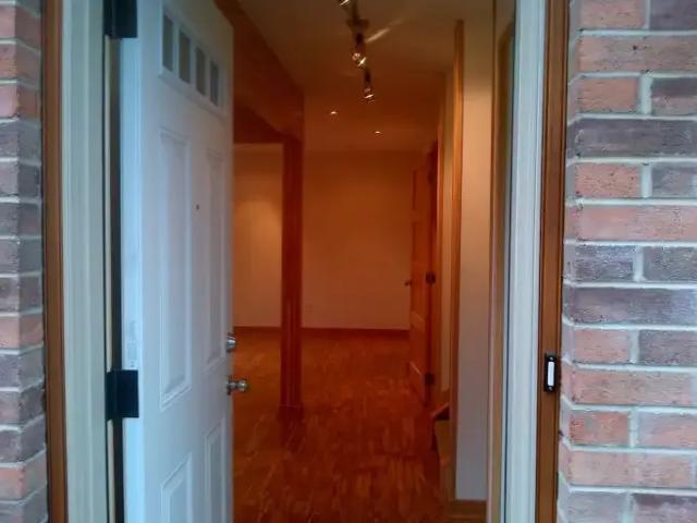 Townhouse 2 Bedroom For Rent Calgary AB 1875 ES105378402