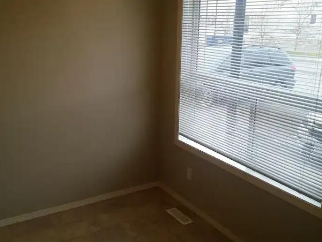 Townhouse 2 Bedroom For Rent Calgary AB 1800 ES105793131
