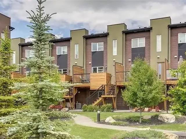 Townhouse 2 Bedroom For Rent Calgary AB 1995 ES105110704
