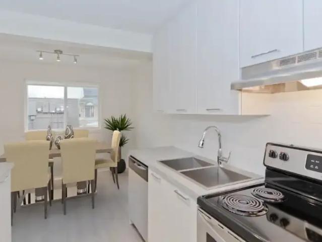 Townhouse 2 Bedroom For Rent Calgary AB 1999 ES103651018