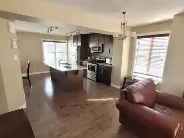 Townhouse 2 Bedroom For Rent Calgary AB 1900 ES105359767