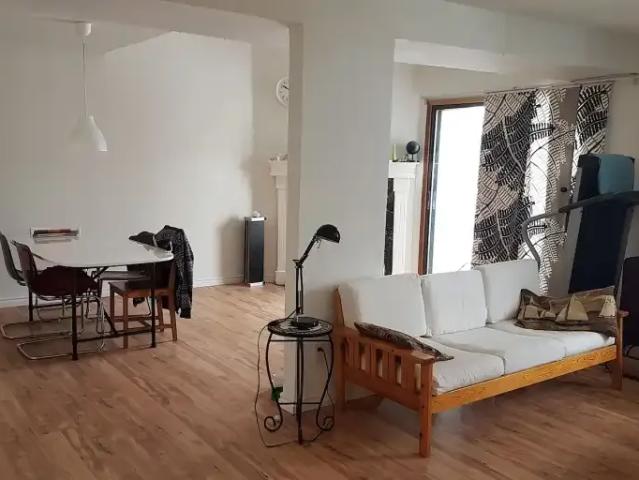 Townhouse 2 Bedroom For Rent Calgary AB 1900 ES105580894