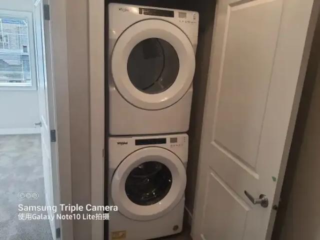 Townhouse 2 Bedroom For Rent Calgary AB 2000 ES105226639