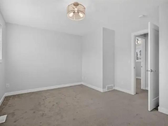 Townhouse 2 Bedroom For Rent Calgary AB 2195 ES104711736