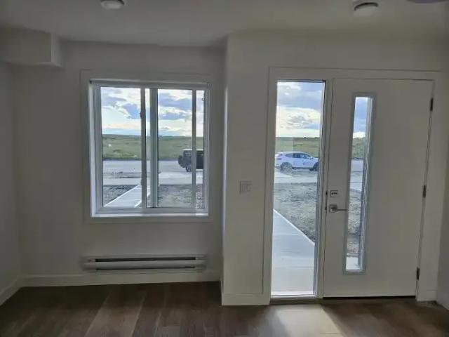 Townhouse 2 Bedroom For Rent Calgary AB 2100 ES104181759