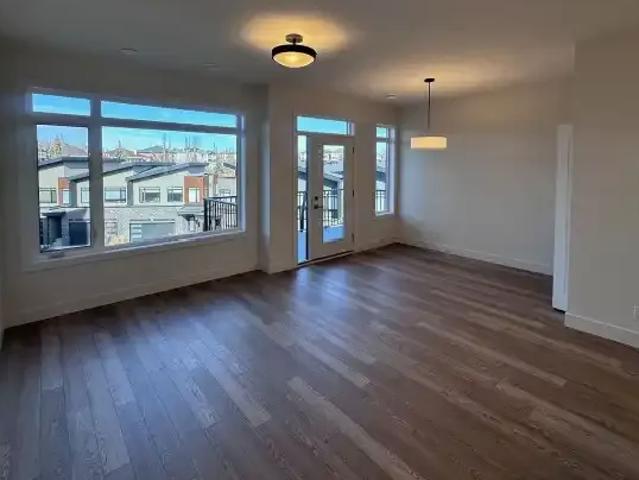 Townhouse 2 Bedroom For Rent Calgary AB 2100 ES105643269