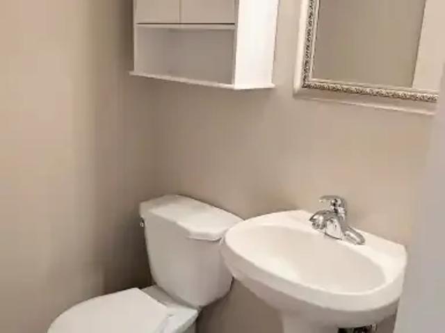 Townhouse 2 Bedroom For Rent Calgary AB 2200 ES105198572