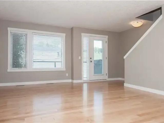 Townhouse 2 Bedroom For Rent Calgary AB 2860 ES103594257
