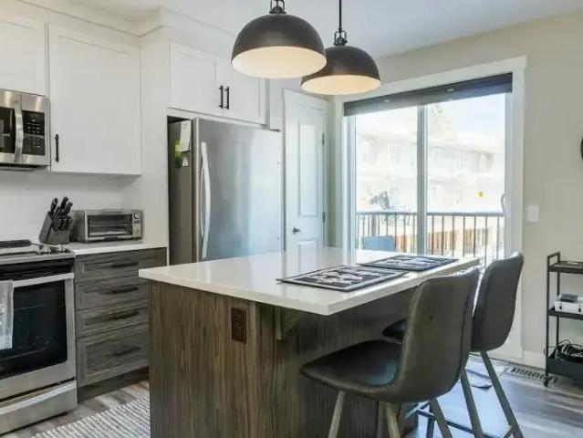 Townhouse 2 Bedroom For Rent Calgary AB 2950 ES105554489