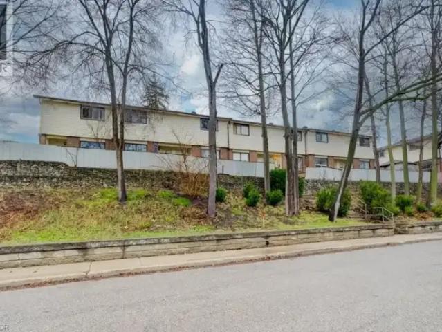Townhouse 2 Bedroom For Rent Cambridge ON 2195 ES101186212