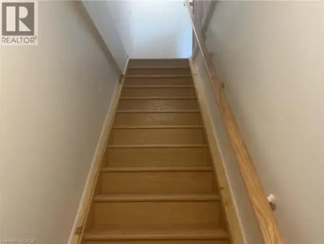 Townhouse 2 Bedroom For Rent Cambridge ON 2200 ES104106760