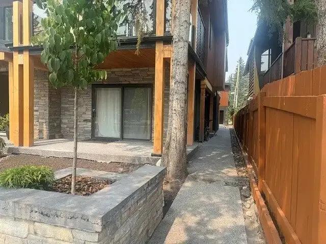 Townhouse 2 Bedroom For Rent Canmore AB 3600 ES104753916