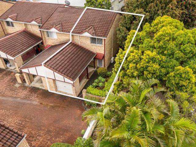Townhouse 2 Bedroom For Rent CAPALABA QLD 540000 ES85125132