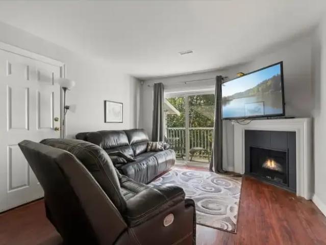 Townhouse 2 Bedroom For Rent Chilliwack BC 1800 ES106134802