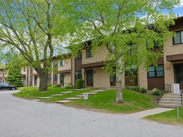 Townhouse 2 Bedroom For Rent Clarington ON 2049 ES102847089