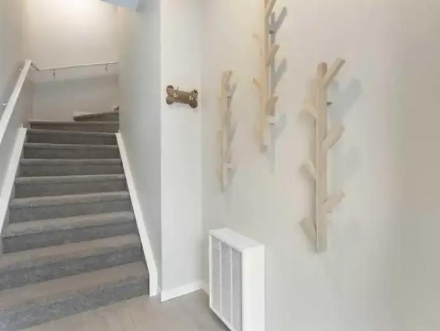 Townhouse 2 Bedroom For Rent Cochrane AB 2150 ES105905784