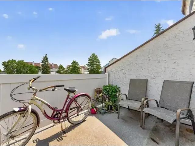 Townhouse 2 Bedroom For Rent Edmonton AB 1650 ES105565594