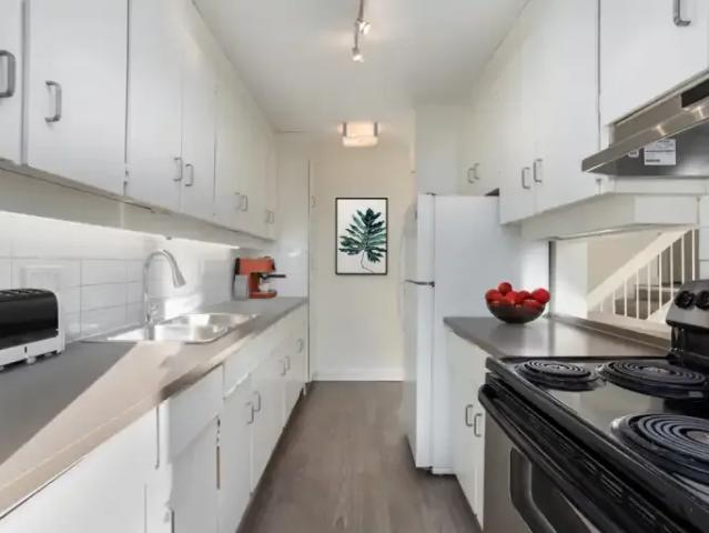 Townhouse 2 Bedroom For Rent Edmonton AB 1659 ES105149355