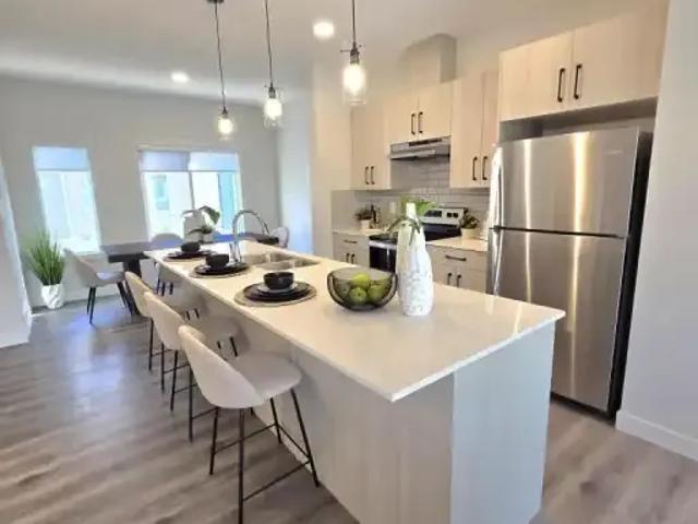 Townhouse 2 Bedroom For Rent Edmonton AB 1665 ES105185421