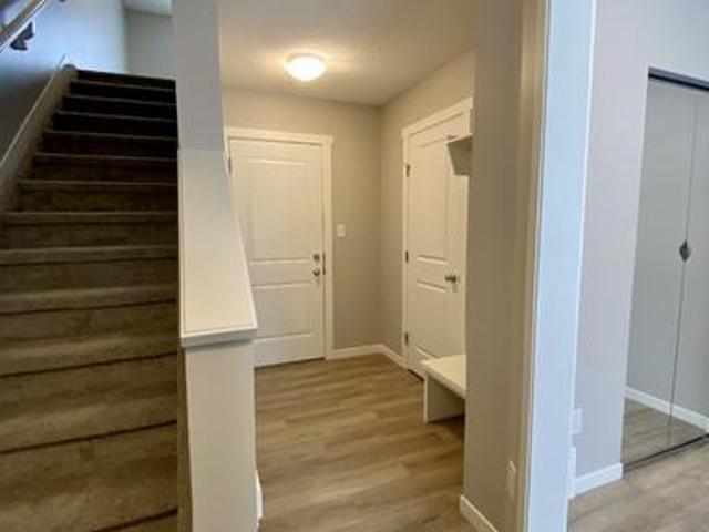 Townhouse 2 Bedroom For Rent Edmonton AB 1800 ES105166715