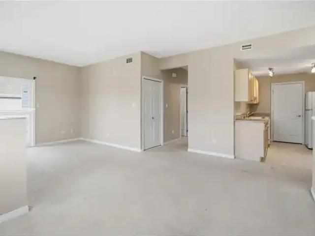 Townhouse 2 Bedroom For Rent Edmonton AB 1899 ES104876986