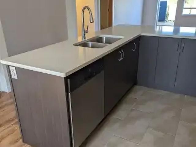 Townhouse 2 Bedroom For Rent Edmonton AB 1900 ES105505707
