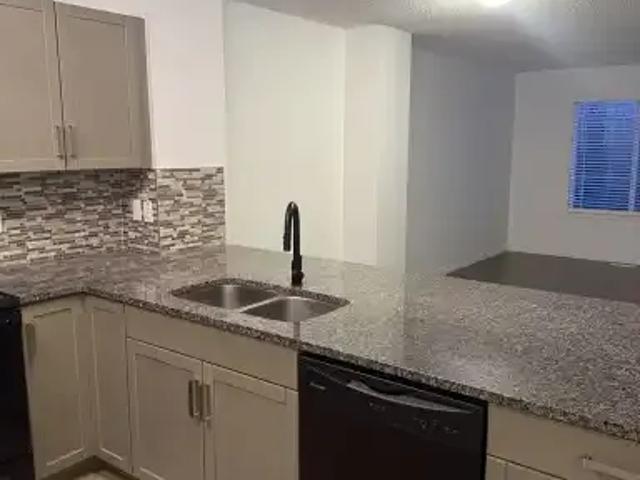 Townhouse 2 Bedroom For Rent Edmonton AB 1950 ES104888510
