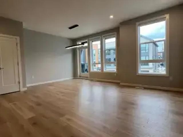 Townhouse 2 Bedroom For Rent Edmonton AB 1950 ES105643373
