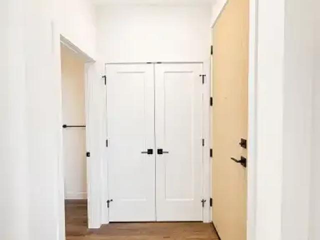Townhouse 2 Bedroom For Rent Edmonton AB 2025 ES105435123