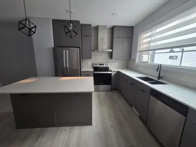 Townhouse 2 Bedroom For Rent Edmonton AB 2100 ELS104224321