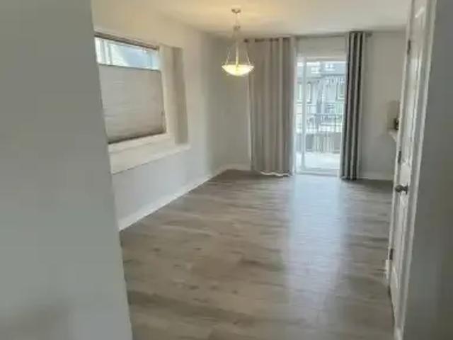 Townhouse 2 Bedroom For Rent Edmonton AB 2100 ES104181758