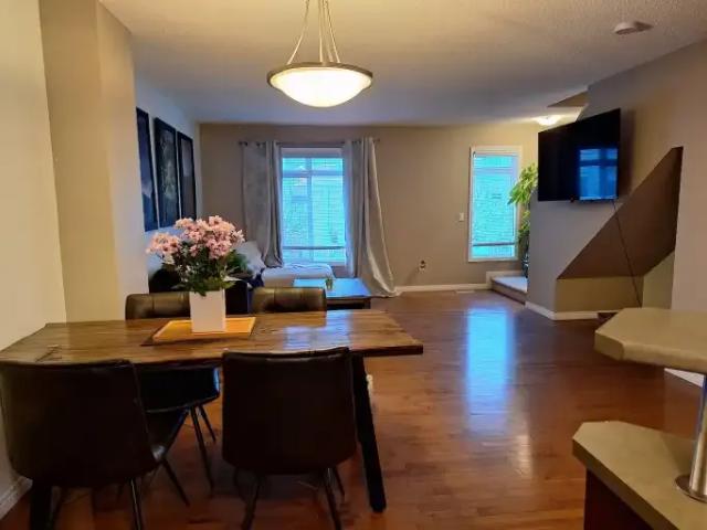 Townhouse 2 Bedroom For Rent Edmonton AB 2100 ES105269443