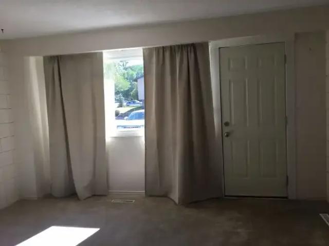 Townhouse 2 Bedroom For Rent High River AB 1800 ELS105282025