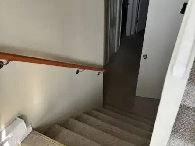 Townhouse 2 Bedroom For Rent Kelowna BC 1950 ES104863373