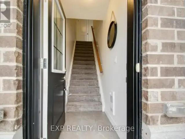 Townhouse 2 Bedroom For Rent Kitchener ON 2249 ES105269580
