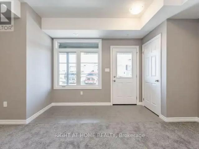 Townhouse 2 Bedroom For Rent Kitchener ON 2275 ES105334191