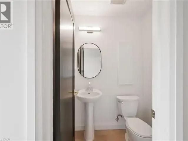 Townhouse 2 Bedroom For Rent Kitchener ON 2395 ES103011947