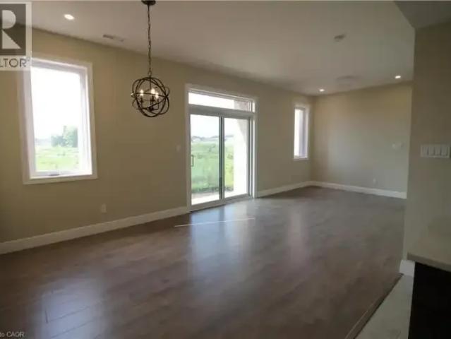 Townhouse 2 Bedroom For Rent Kitchener ON 2450 ES104876907