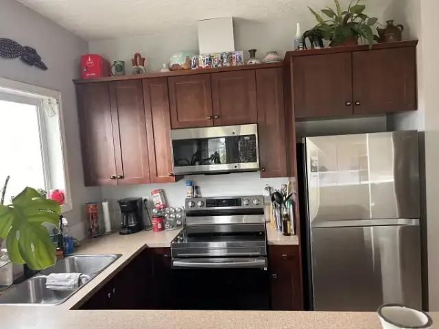Townhouse 2 Bedroom For Rent Langdon AB 1650 ES104986132