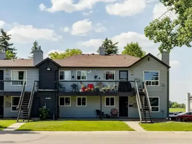 Townhouse 2 Bedroom For Rent Regina SK 1610 ES105008457