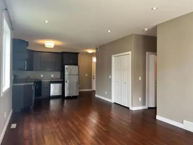 Townhouse 2 Bedroom For Rent Regina SK 1750 ES101827598