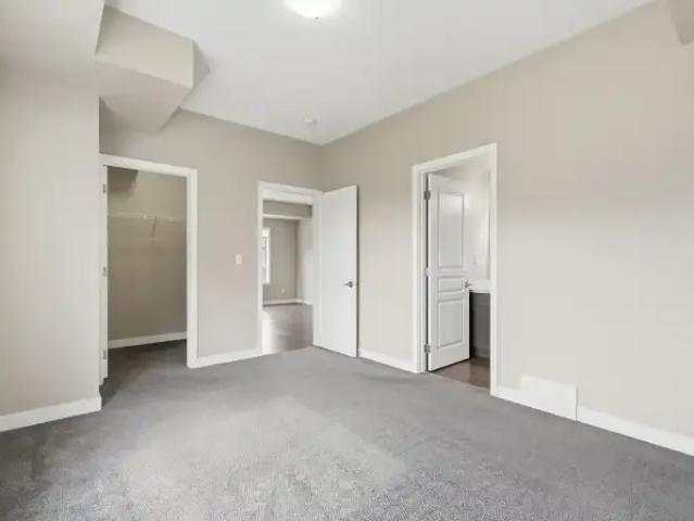 Townhouse 2 Bedroom For Rent Red Deer AB 1833 ES103879234