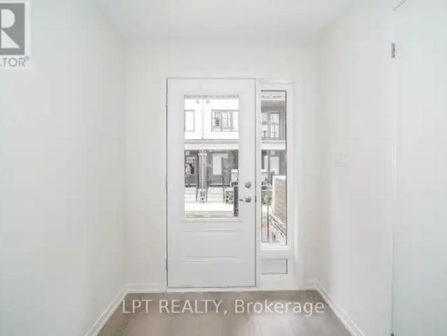 Townhouse 2 Bedroom For Rent Richmond Hill ON 2900 ES105654159