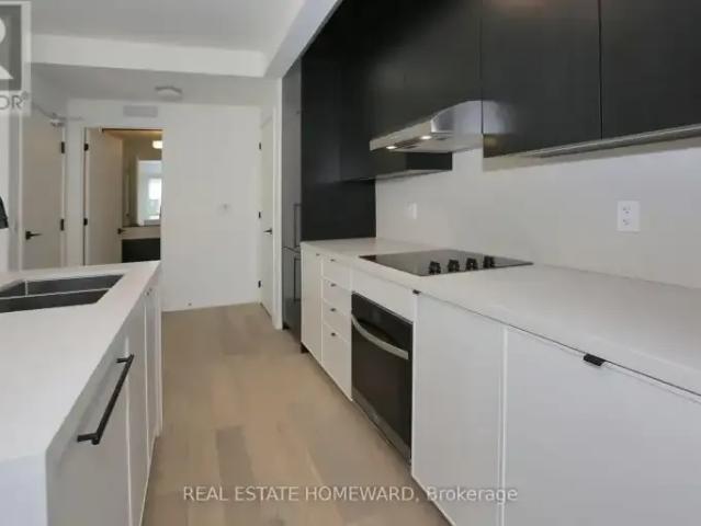 Townhouse 2 Bedroom For Rent Richmond Hill ON 3000 ES105543559