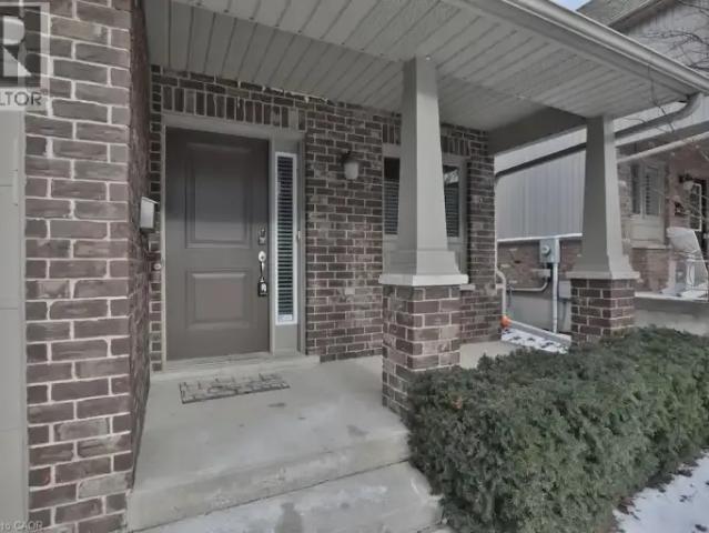Townhouse 2 Bedroom For Rent St. Catharines ON 2100 ES103958814