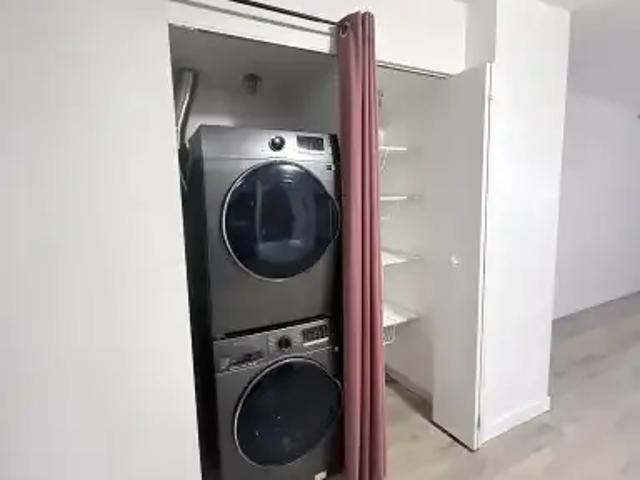 Townhouse 2 Bedroom For Rent Saskatoon SK 1800 ES105394788
