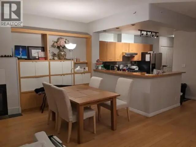 Townhouse 2 Bedroom For Rent Vancouver BC 3980 ES105048044